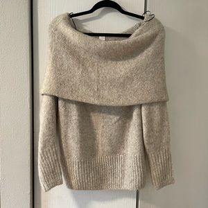H&M cream sweater